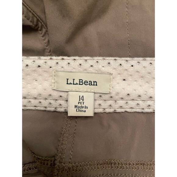 LL Bean Water Repellent Comfort Trail Pants Mid Rise Straight Crop Sz 14 Petite - Picture 3 of 7